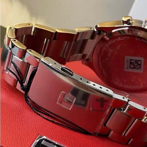 SOLD /Tissot Chronograph XL Classic
Case Size: 45mm
 Sapphire Crystal
Swiss Made - Picture 9 of 11